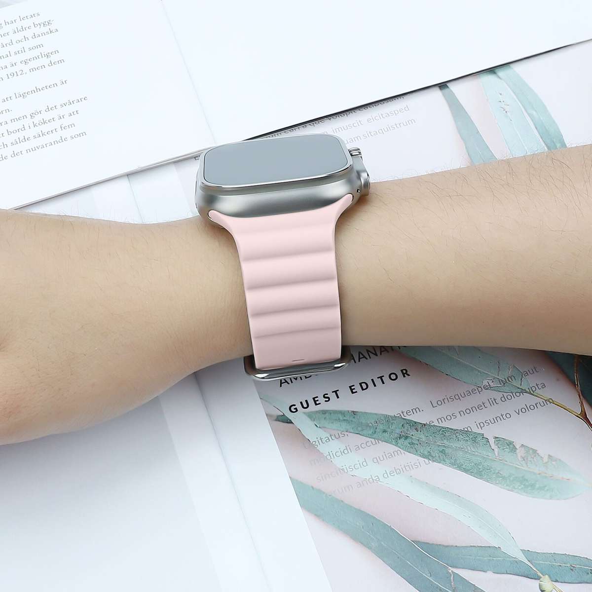 Apple Watch Weave Pattern Silicone Strap - Sand Pink
