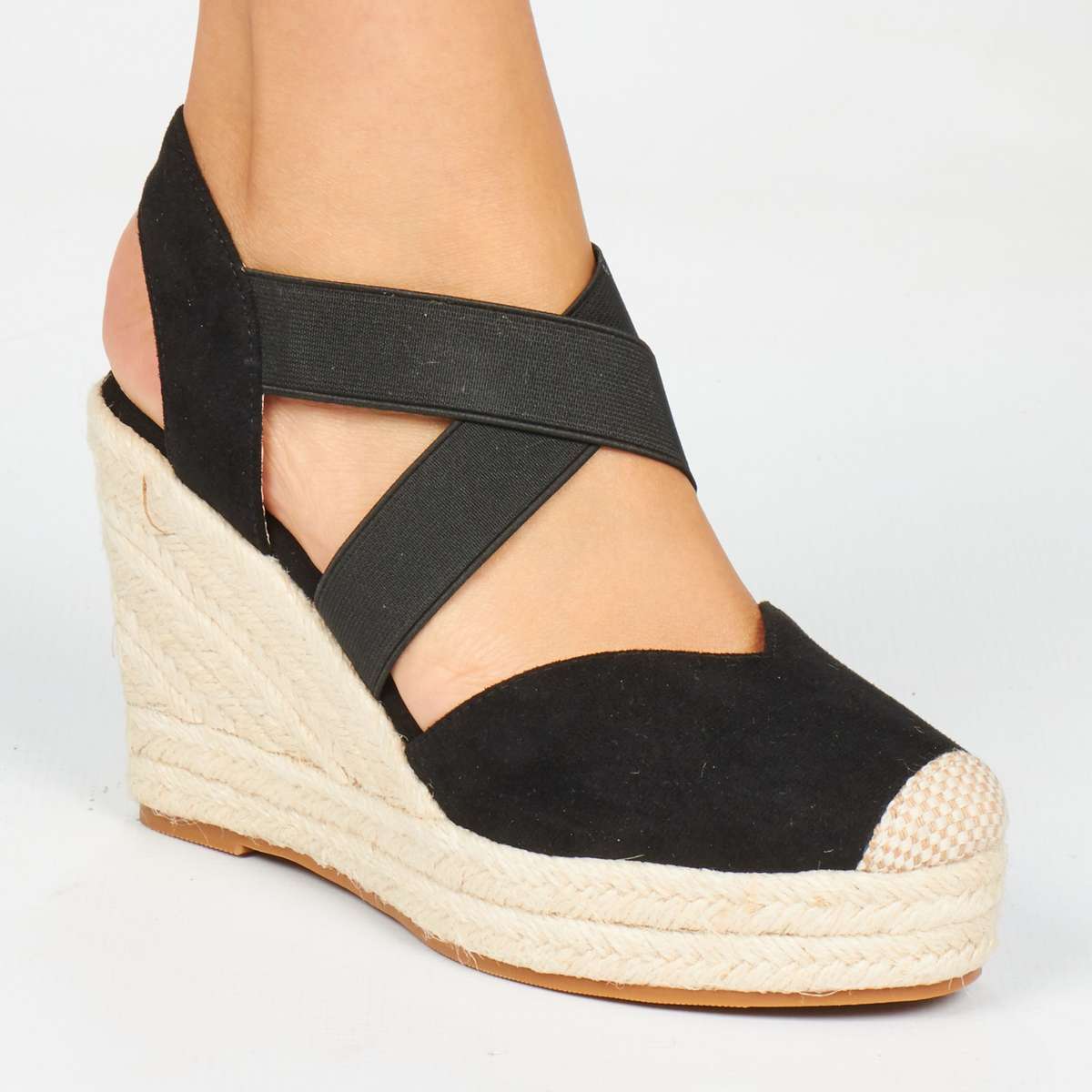 Butterfly Feet Alton Wedge - Black (6)