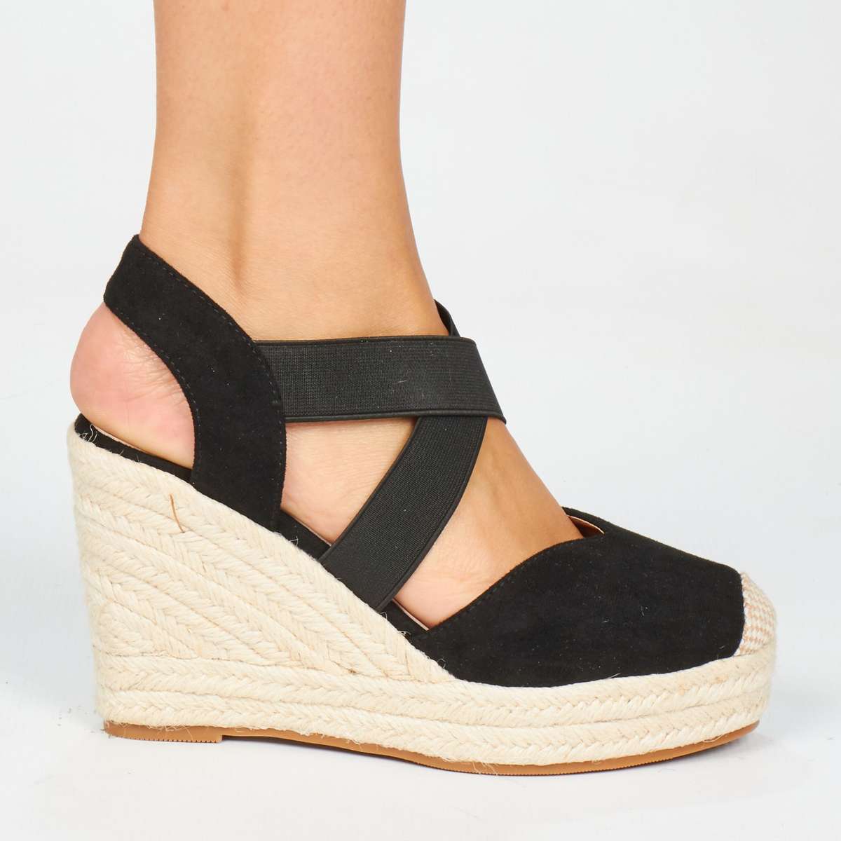 Butterfly Feet Alton Wedge - Black (6)