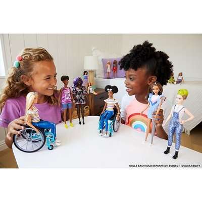 Barbie Fashionista Wheelchair Doll (With Accessories)(Blonde Hair)