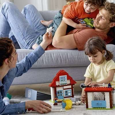 LEGO DUPLO Town - Farm Adventures (104 Pieces)