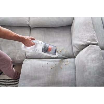 Black & Decker 18V 2-in-1 Stick Vacuum with Integral 1.5Ah Battery