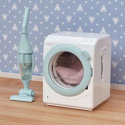 Sylvanian Families Laundry and Vacuum Cleaner