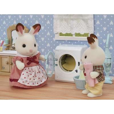Sylvanian Families Laundry and Vacuum Cleaner