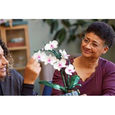 LEGO Creator Expert Botanical Collection: Orchid (608 Pieces)
