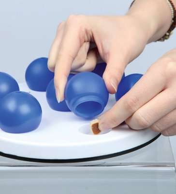 Trixie Cat Activity - Solitaire Strategy Game (White/Blue)(20cm)