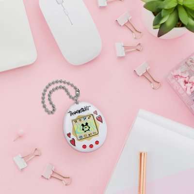 Tamagotchi Original Virtual Pet - Hearts - [Parallel Import