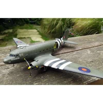 Italeri Dakota Mk.III (1:72)