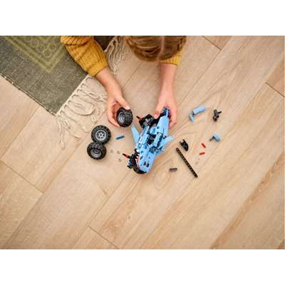 LEGO Technic Monster JamMegalodon (260 Pieces)