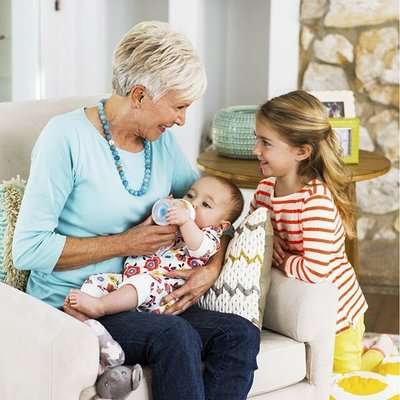 Munchkin Latch Newborn Starter Set