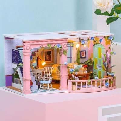 Robotime DIY Wooden Model House Kit - Sweet Patio