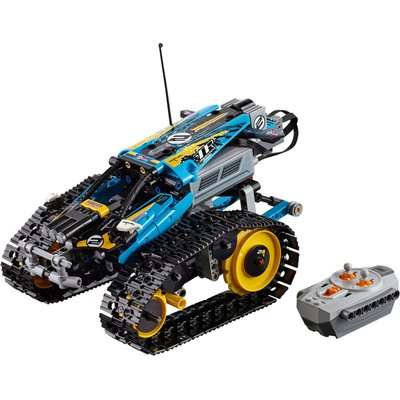 LEGO Technic Remote-Controlled Stunt Racer 2 in 1 (324 Pieces)