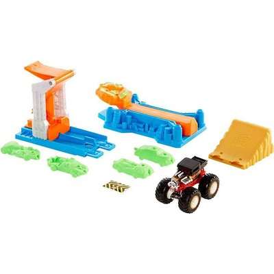 Hot Wheels Monster Trucks Launch and Bash Car-Splosion Play Set