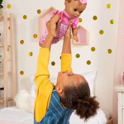 Luvabella Newborn - Dark Brown Hair