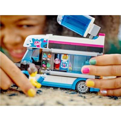 LEGO City Penguin Slushy Van (194 Pieces)