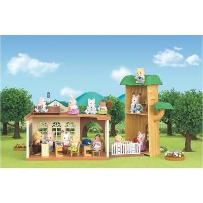 Sylvanian Families - Country Tree School