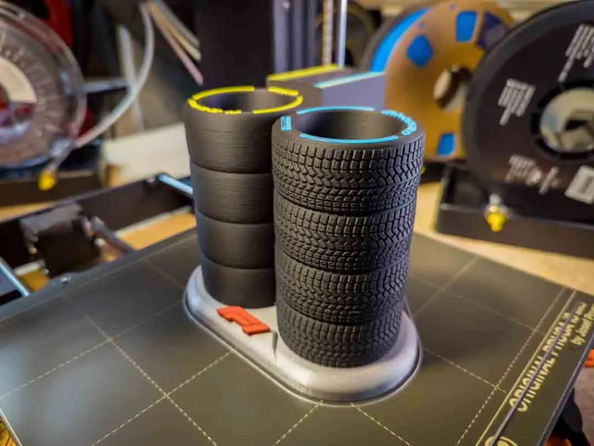 Dual F1 Tires Penholders - 3D Printed