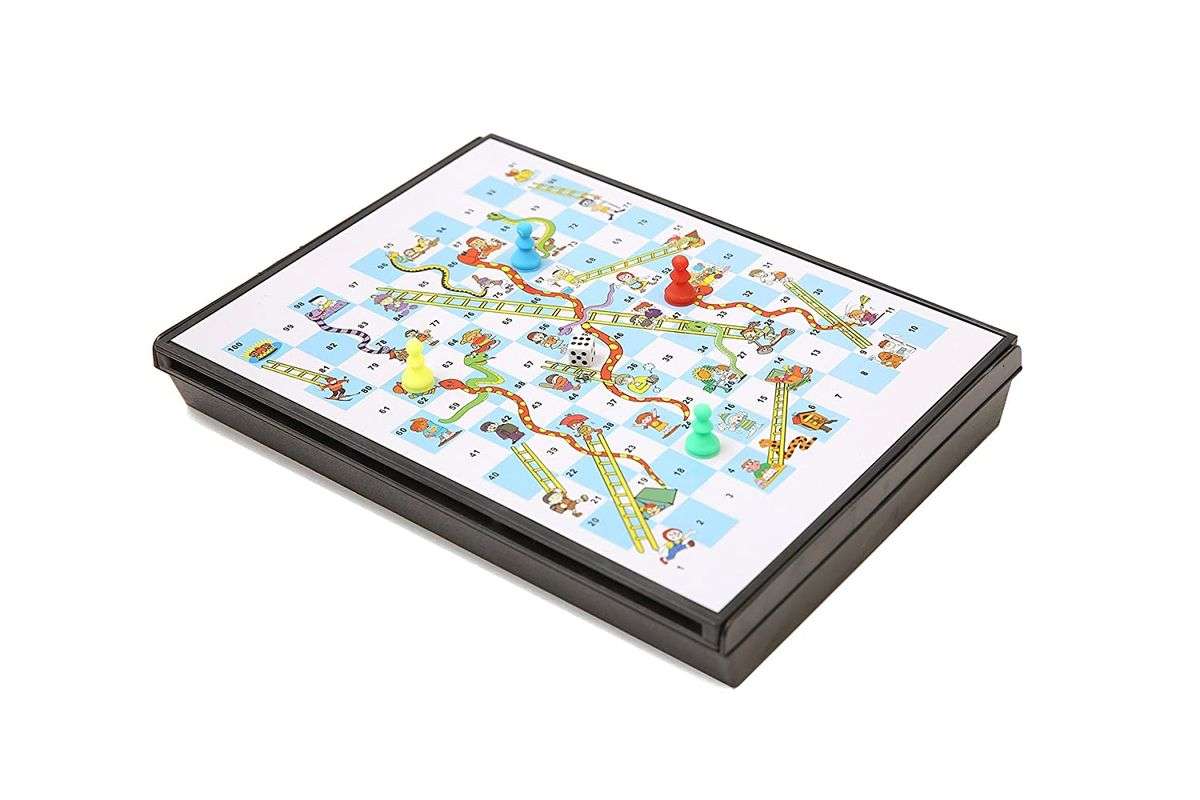 Magnetic 5-in-1 Chess Set - Intelligent Test Game