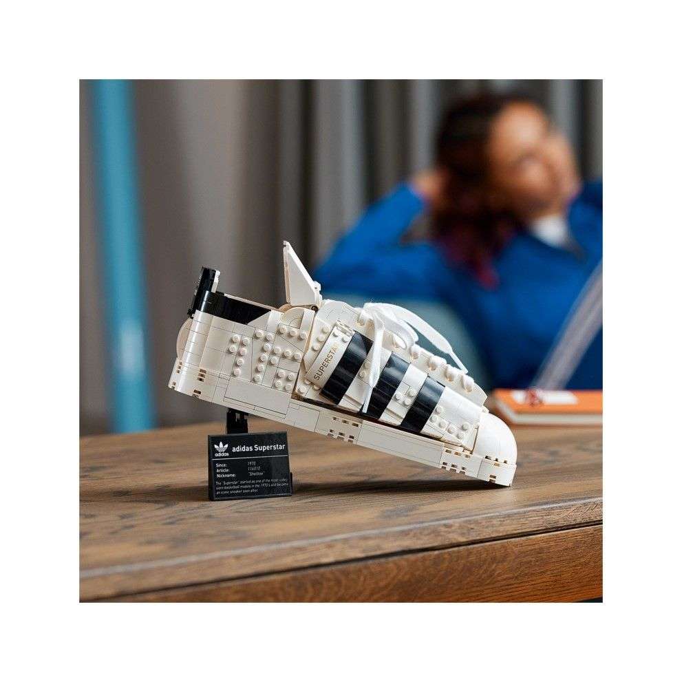 LEGO 10282 adidas Originals Superstar Building Kit