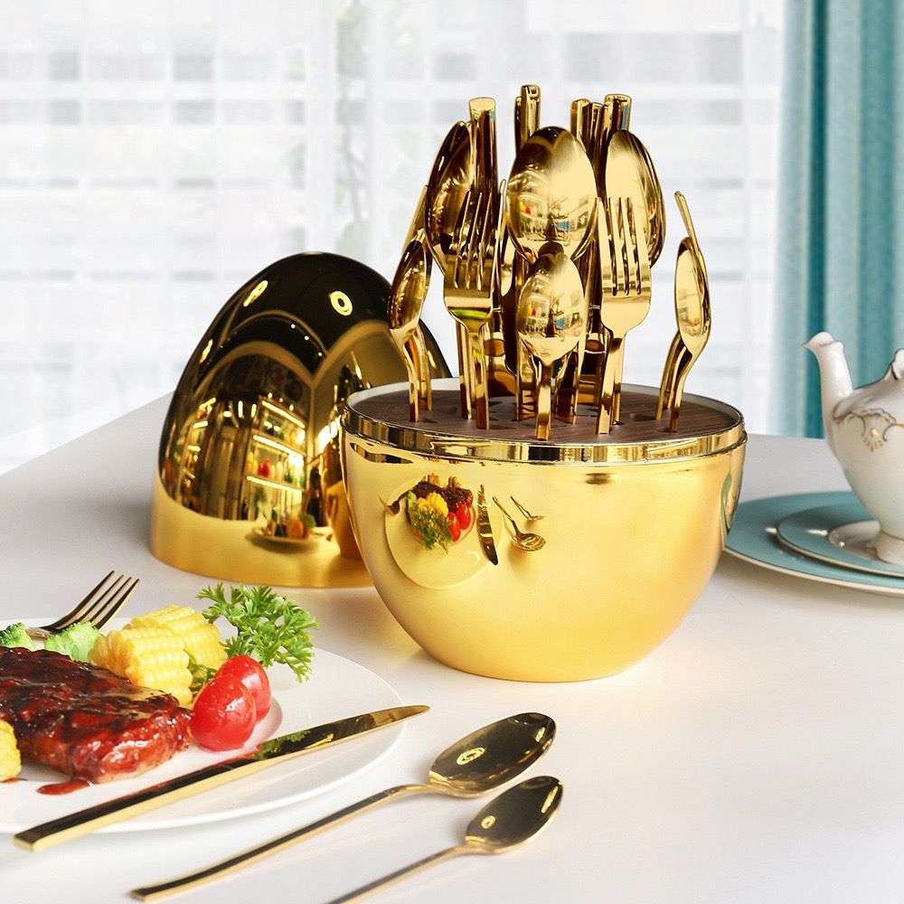 24 Pcs Cutlery Set with Egg Shaped Holder