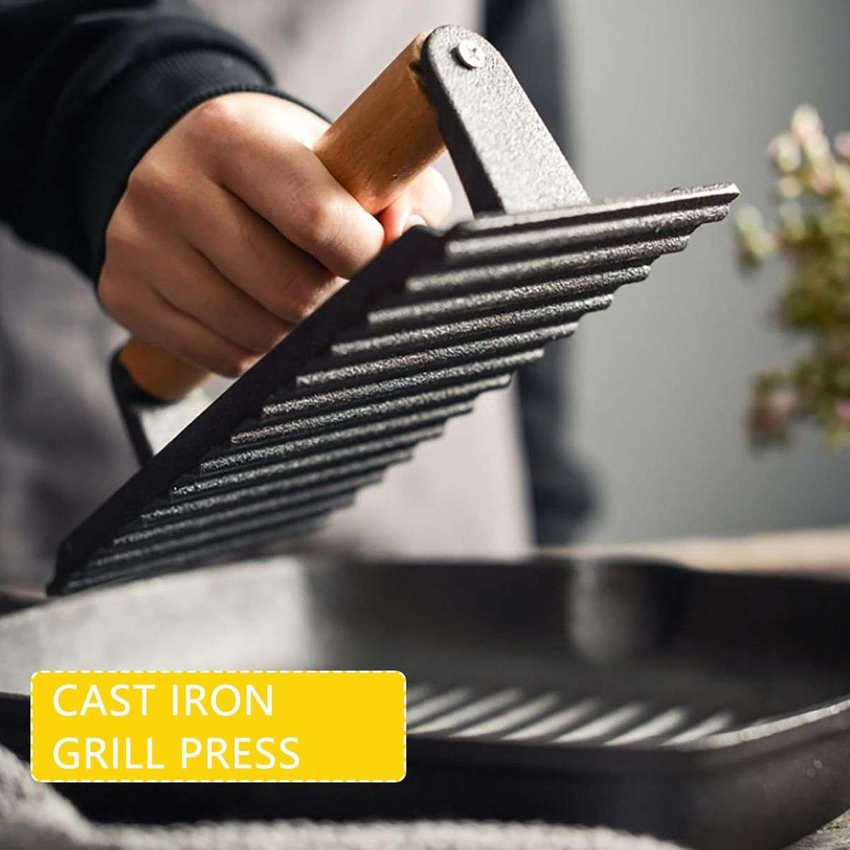 Cast Iron Meat, Burger & Bacon Press with Wooden Handle - Heavy Duty