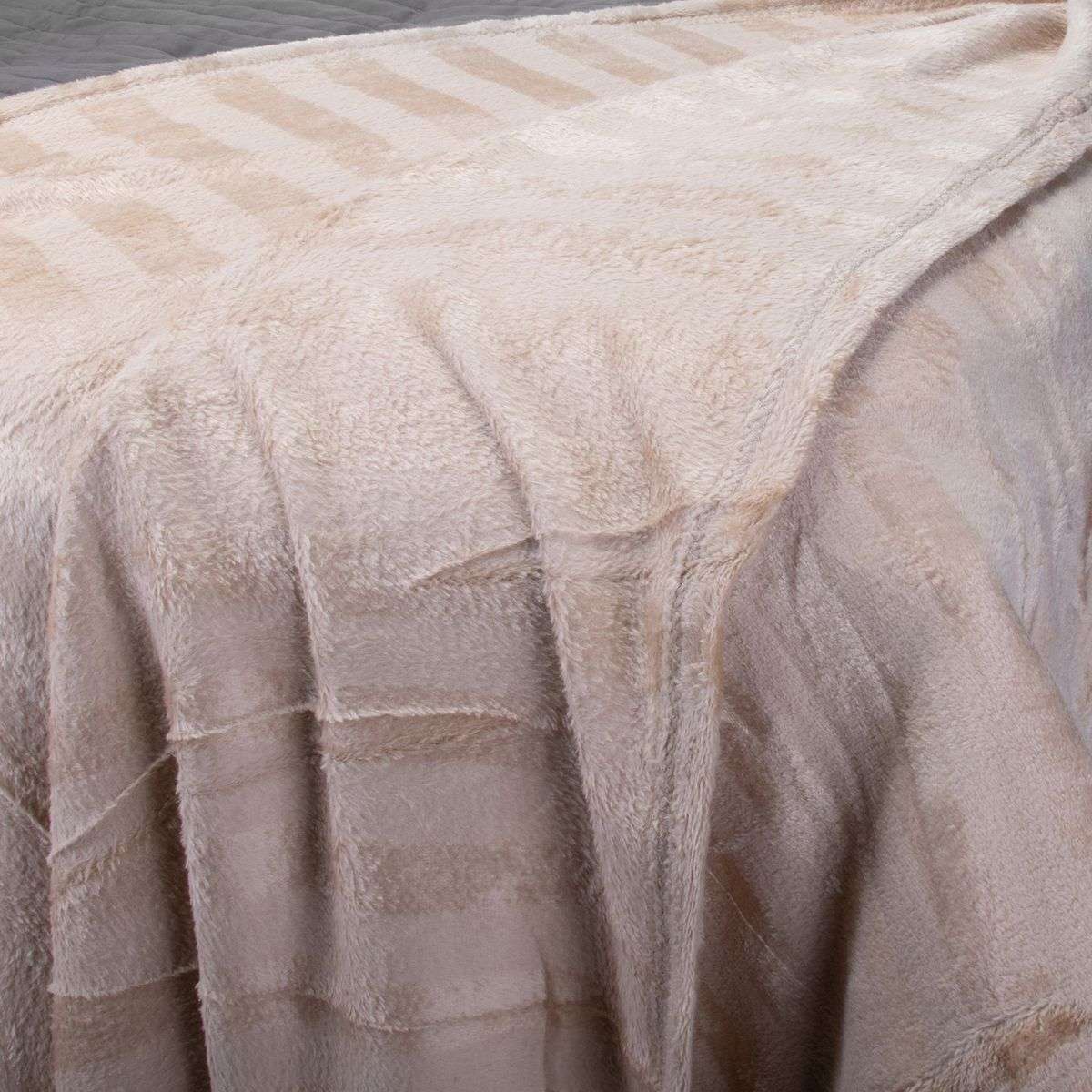 FLEECEX Lightweight Summer Fleece Blanket & Throw-Beige