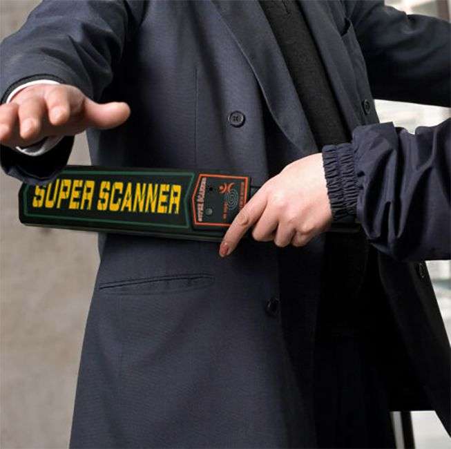 Hand Held Metal Detector - Super Scanner