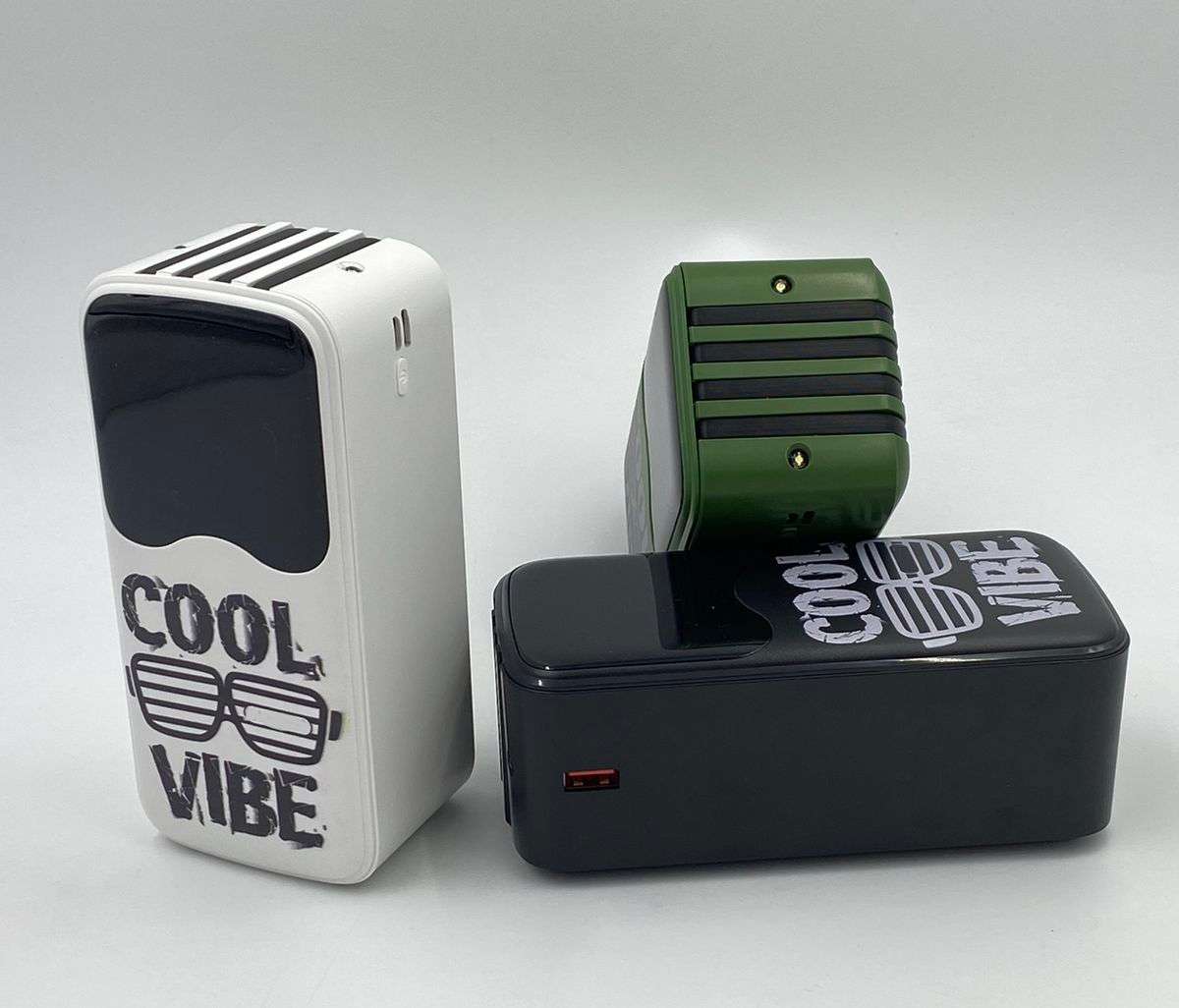 60000mAh 4 In 1 Fast Charging Power Bank With Built In Flash Light