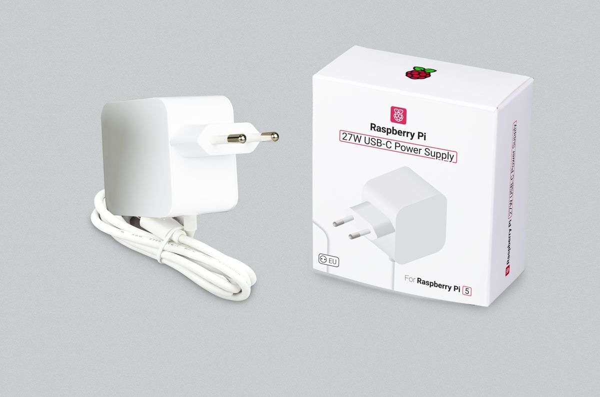 Raspberry Pi5 4GB Red/White Official Kit