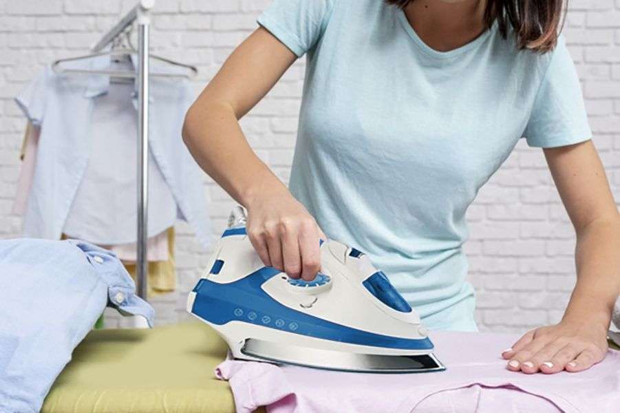 2000W Steam Iron - Vertical, Self Cleaning & Teflon Soleplate - Blue/White