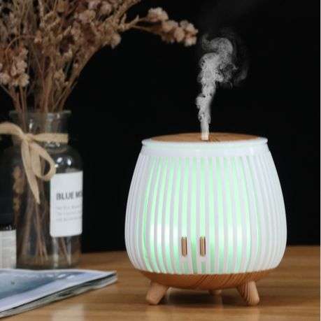 Ultrasonic Aroma Diffuser with Colourful Night Lights