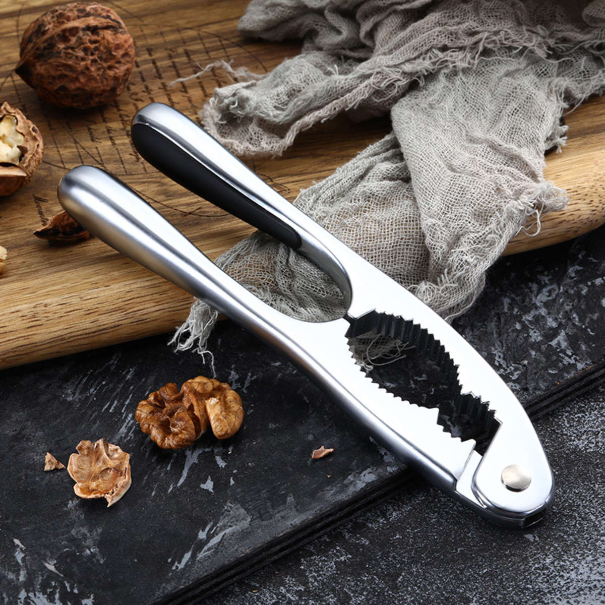 Nutcracker Walnut Pecan Nut Cracker Heavy Duty Shell Cracker