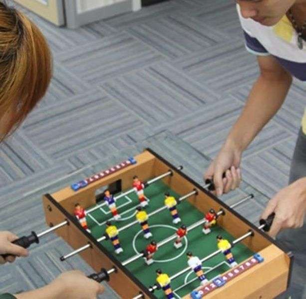 Mini Table Top Football Game (READ THE DESCRIPTION)