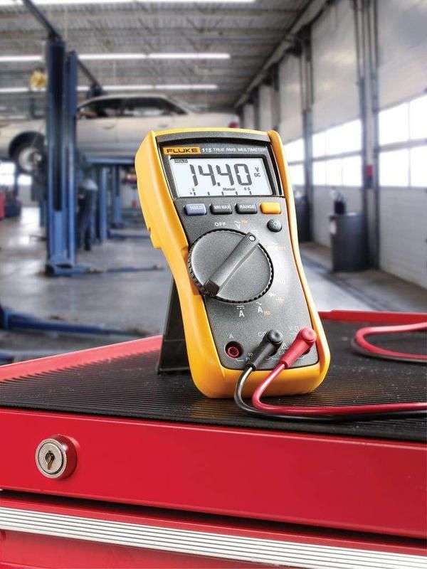 FLUKE 115 -  Technicians Digital Multi-meter, True RMS, 6000 Count