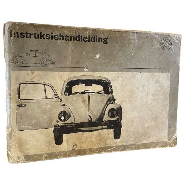 Volkswagen 1300 & 1600 Sedan Instruction Manual (October 1971)