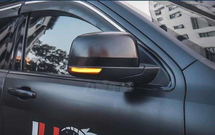 For Jeep Grand Cherokee 2011-2021 Dynamic Side Mirror Sequential Light Lamp