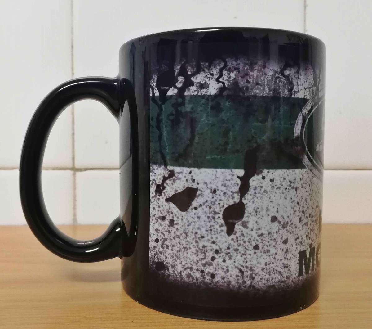 Messy oil can Coffee mug Land Rover Black