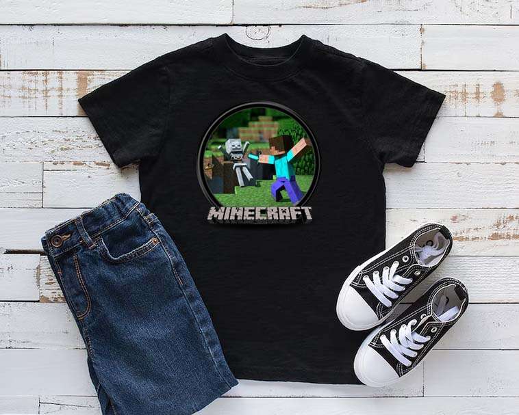 Minecraft Combat Circle T-shirt  Steve vs Skeleton Action Scene