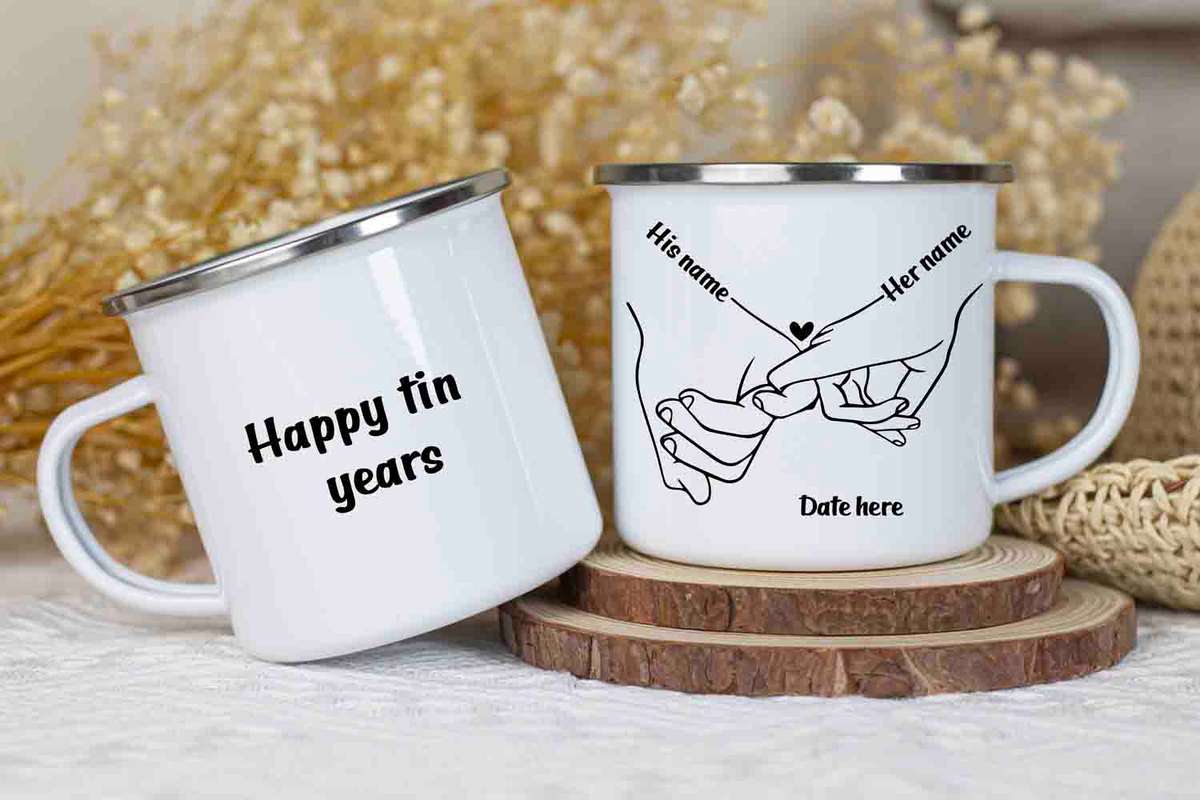 Happy tin years holding hands tin mug