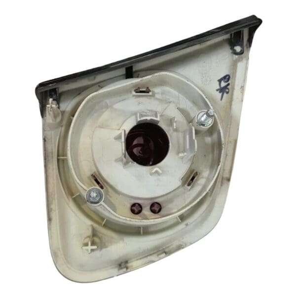 VW JETTA MK5 RIGHT INNER TAIL LIGHT