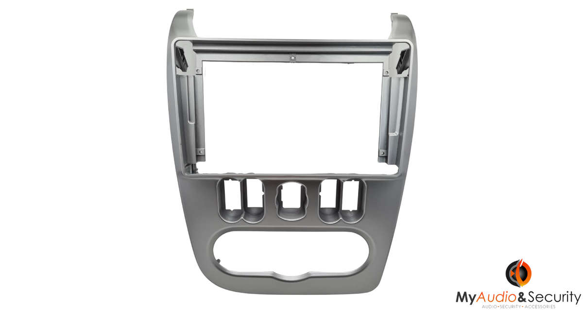 Nissan Np200 Renault Logan 2010-2013 9" Trimplate