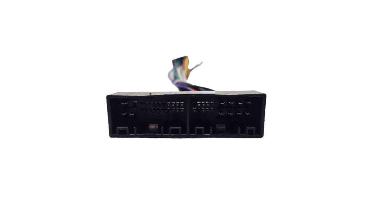 Hyundai Elantra 9" Trimplate 2012+ with SWC Harness