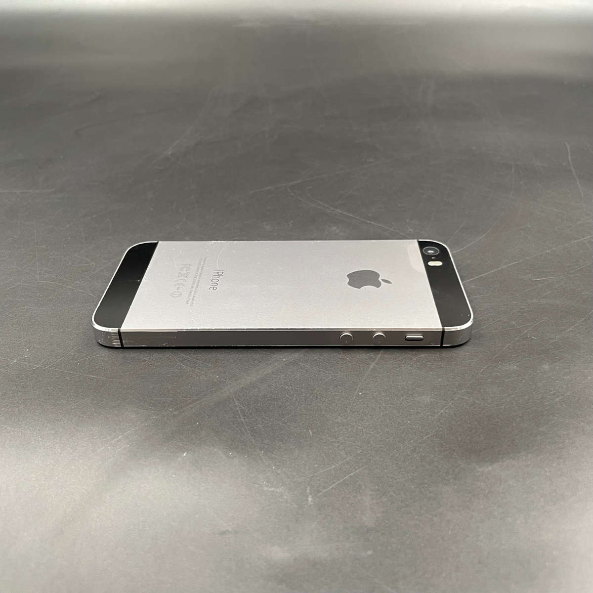 iPhone 5s 16GB Space Gray