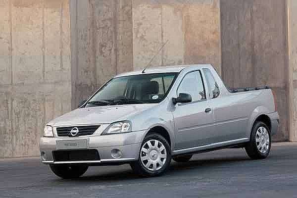 2008- NISSAN NP200 08- Mud Flaps Without Arch 4PCS / SET