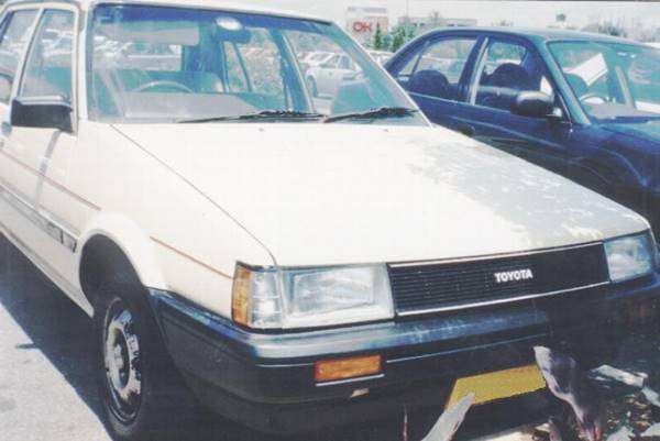 1984 1985 1986 TOYOTA COROLLA AE80 84-86 Corner Light Corner Lamp Left Side Passenger Side Assembly
