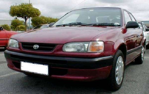 1996 1997 1998 1999 2000 2001 2002 TOYOTA COROLLA AE110 / 111 96-02 Inner Fender Passenger Side