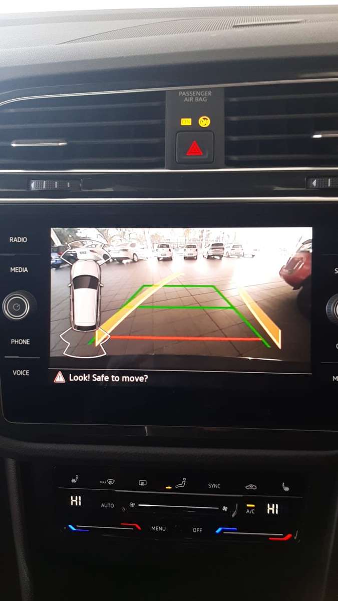 VW Tiguan - Plug and Play Reverse Camera