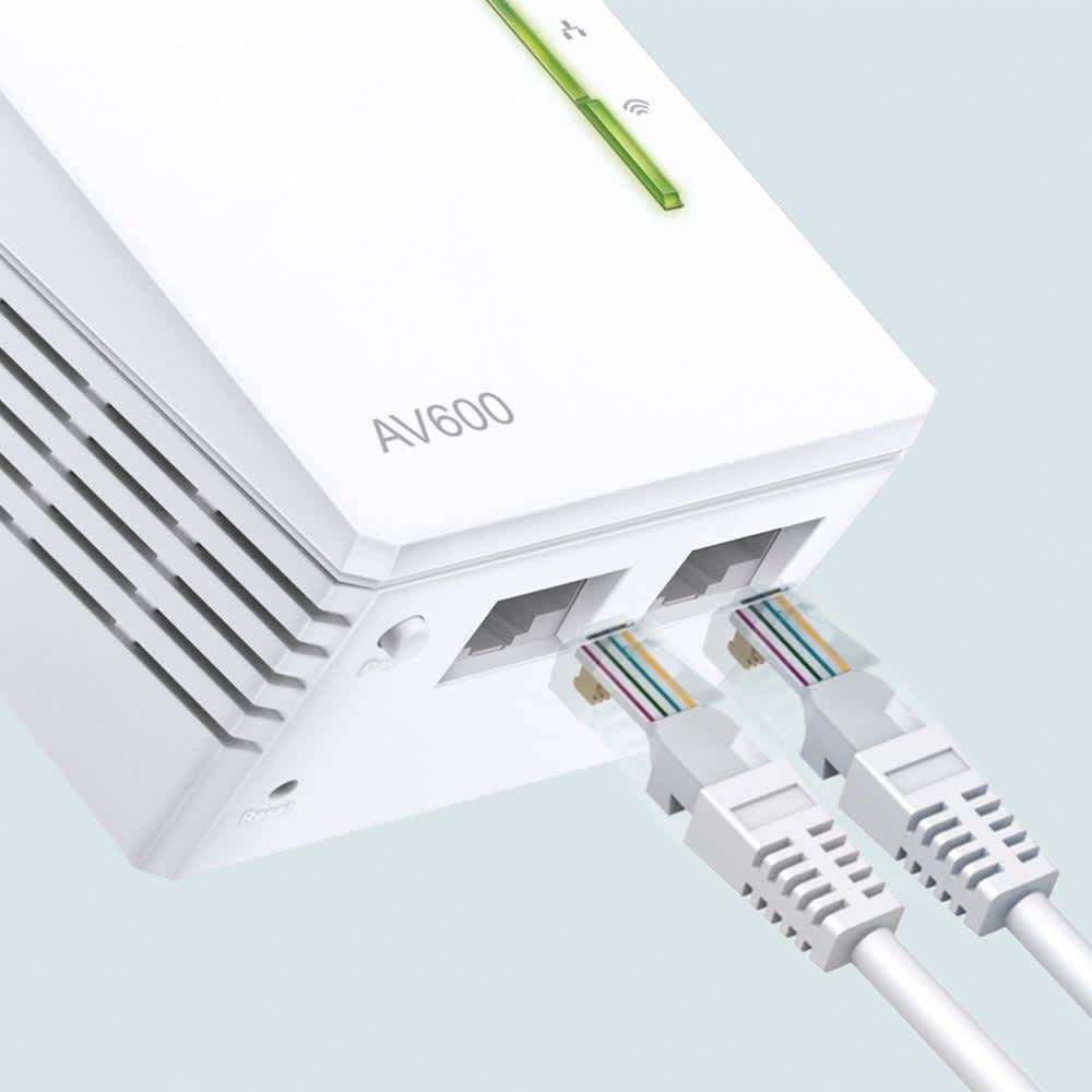 TP-Link 300Mbps AV600 Wi-Fi Powerline Extender Starter Kit