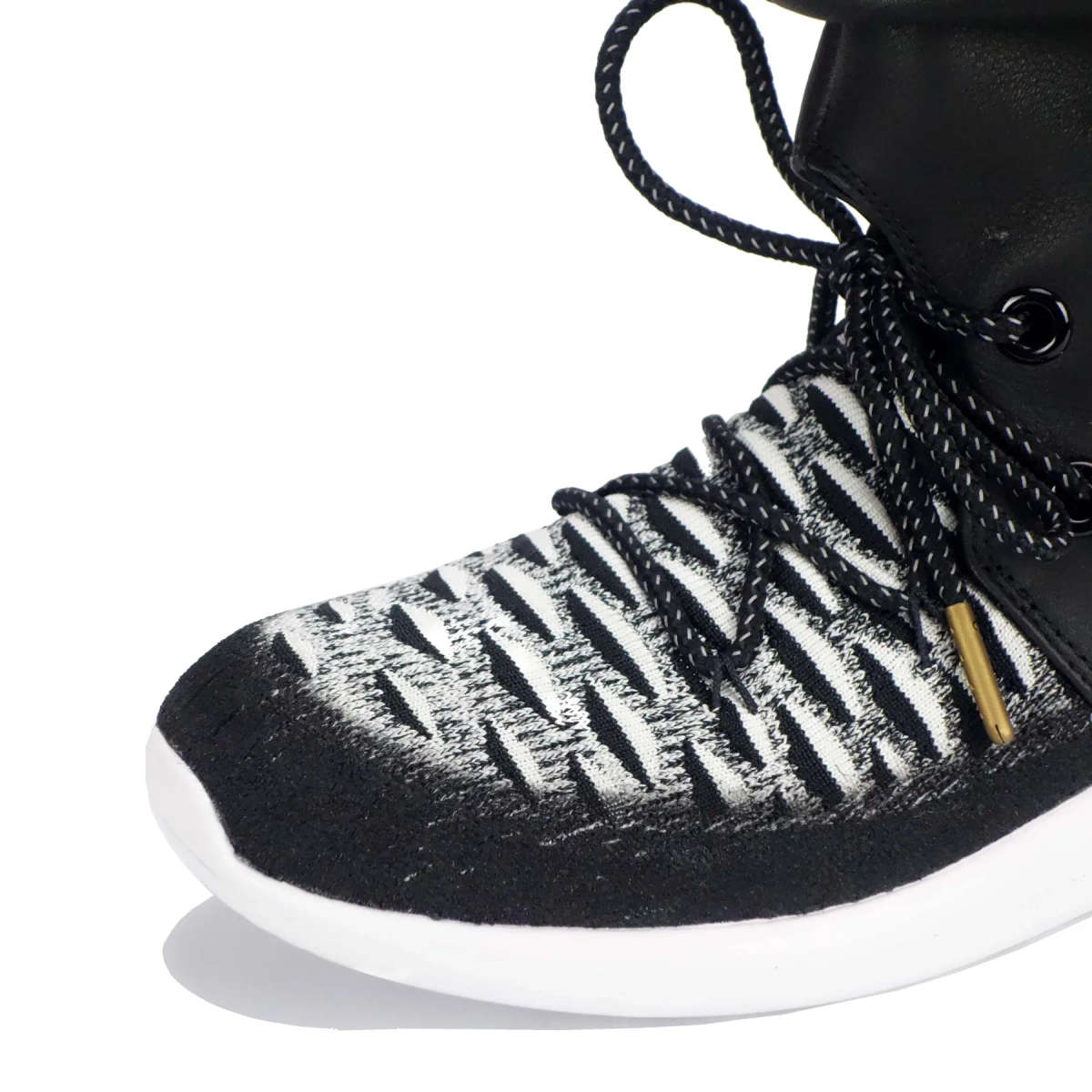 Nike Women's Roshe Two Hi Flyknit  Black/Black/White  UK 3