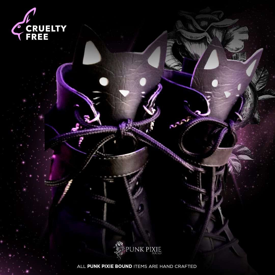 Kitty Shoe Peekers